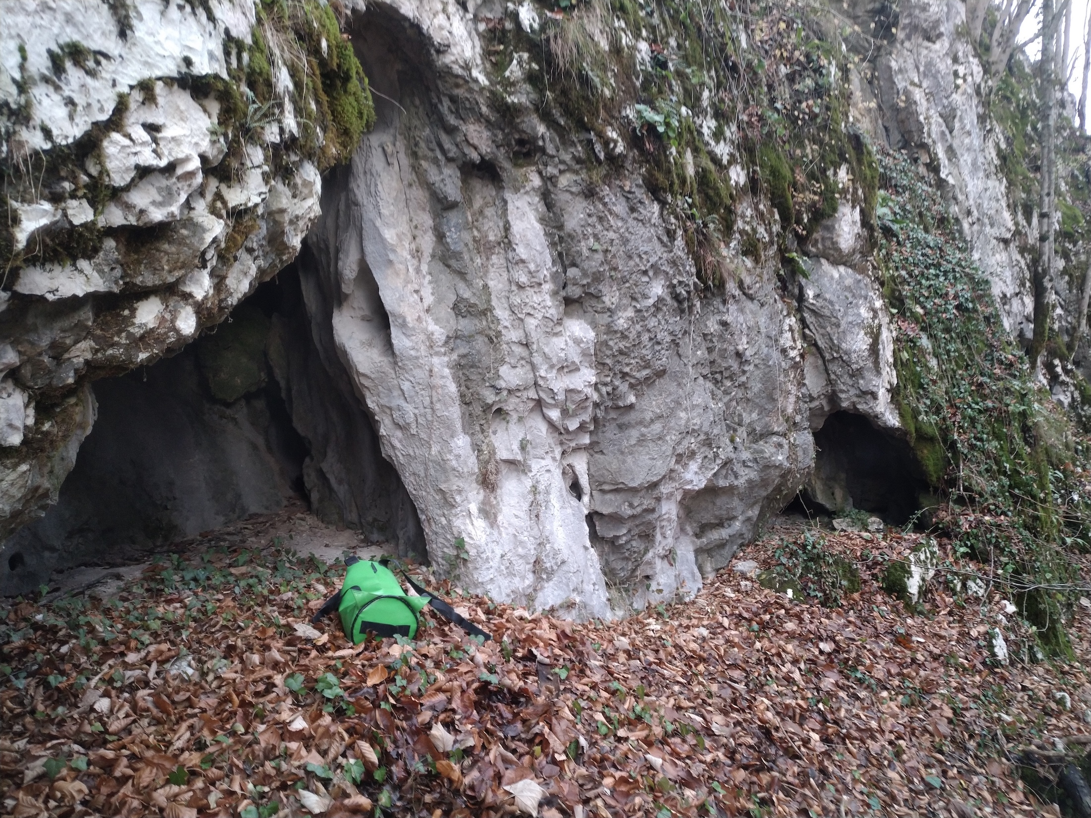 Peştera nr. 17 din Valea Comarnic - Image 1